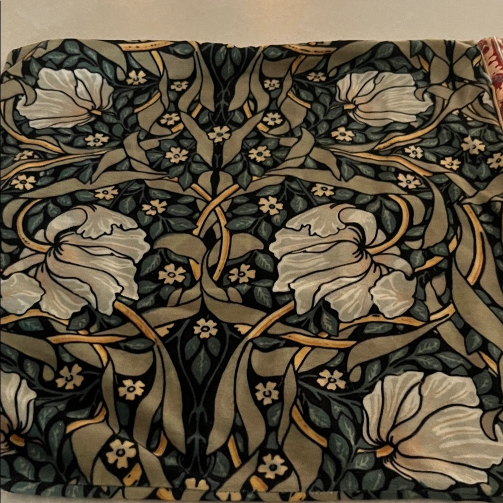 Floral Tapestry Cushion Cover - Picture 2 of 11